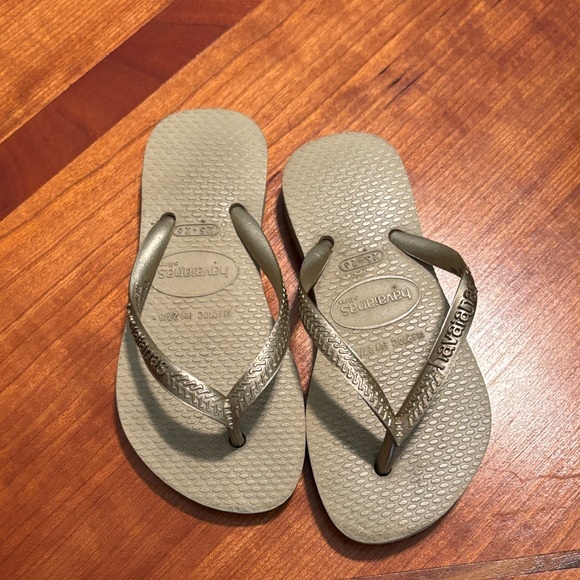 Havaianas Metallic Gold Sandals - Picture 1 of 3